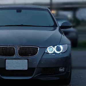 Суперяркие ангельские глазки на BMW