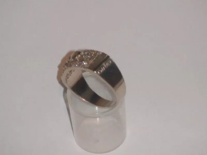Кольцо с бриллиантами 2